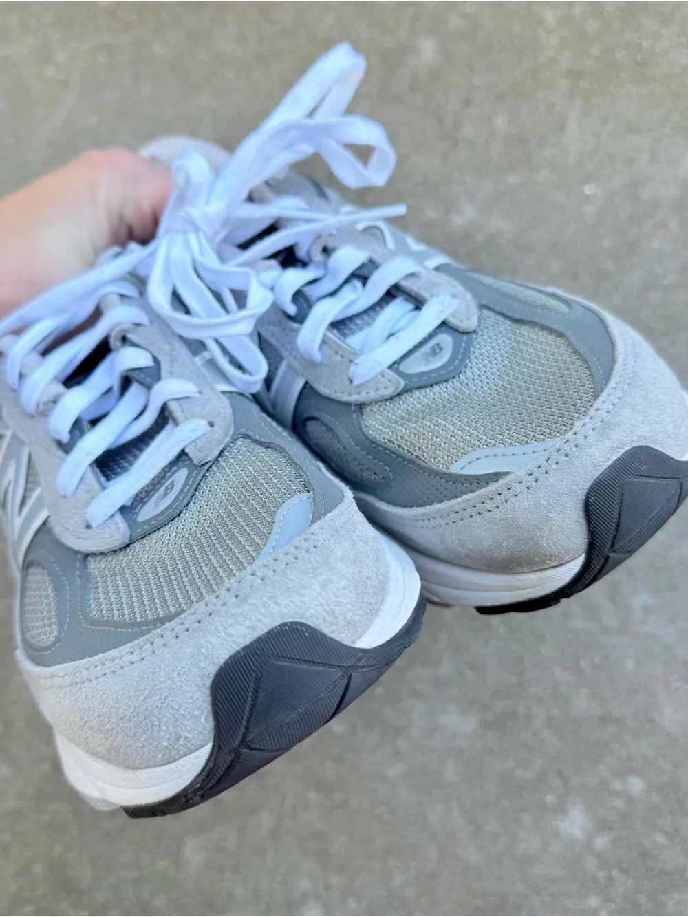 New Balance Made in USA 990v6 Men’s Lifestyle Tennis Shoes size 9.5B (narrow)